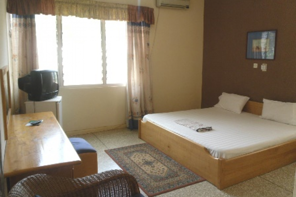 ampomah estate bed3