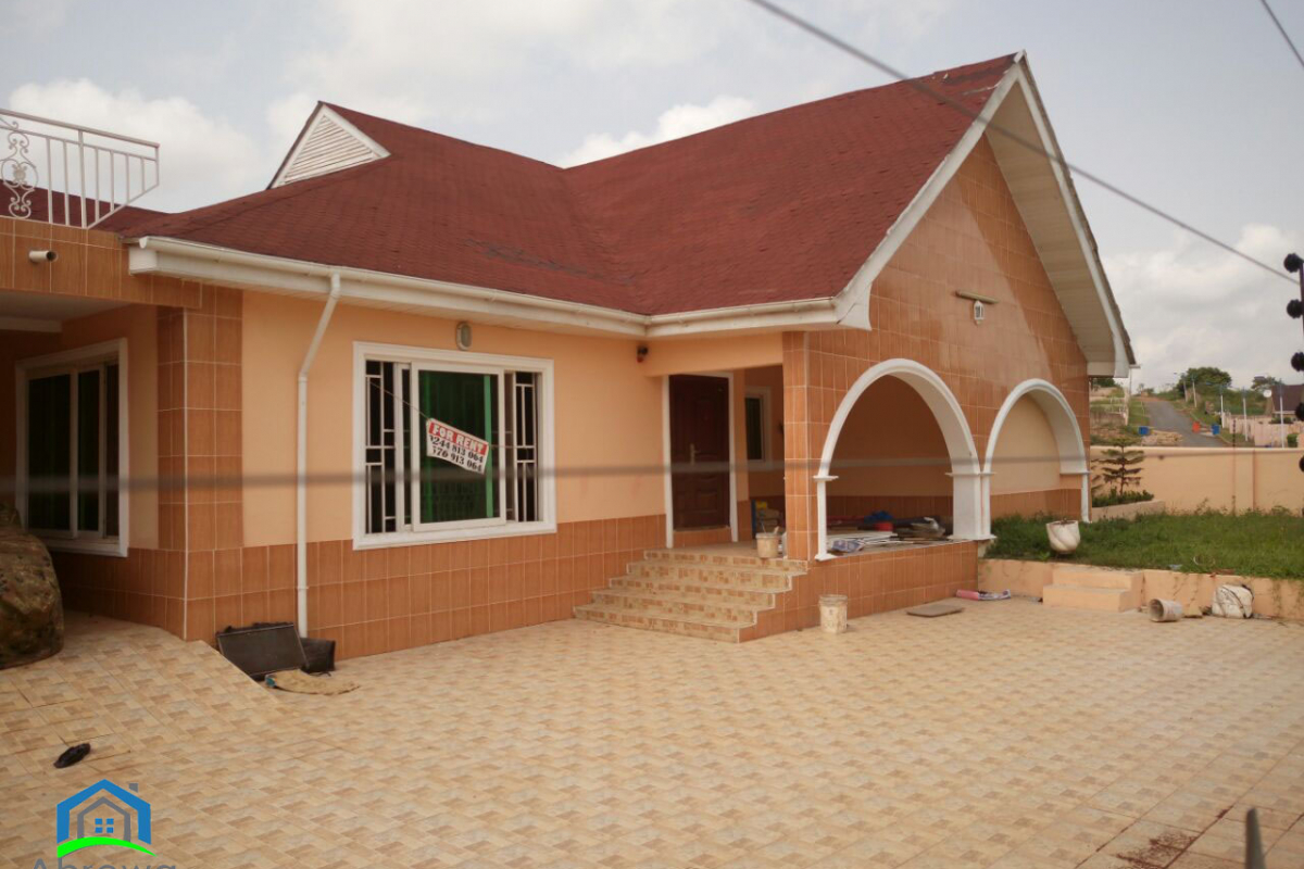 3 bedroom house for rent at oyibi