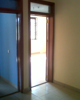 img02199 20121201 1344