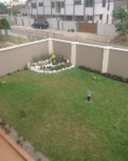 upstairs view of front garden area
