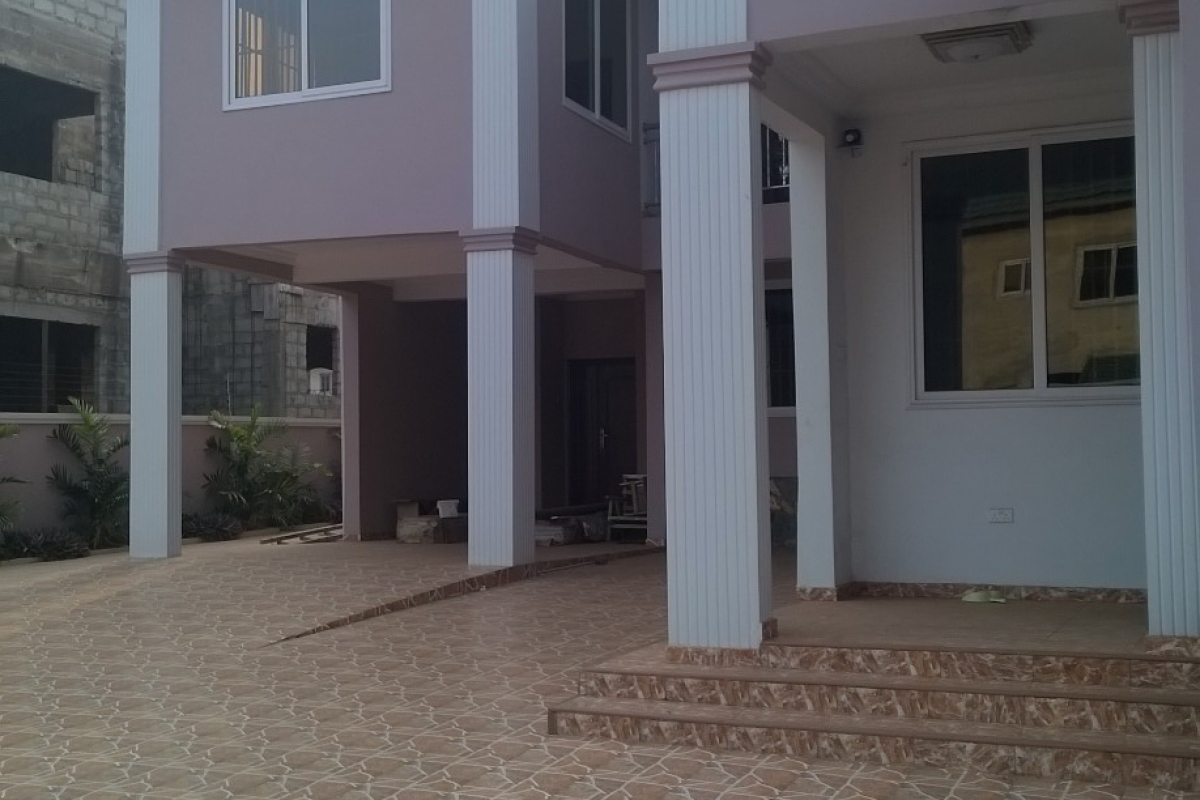 5 bedroom east legon3